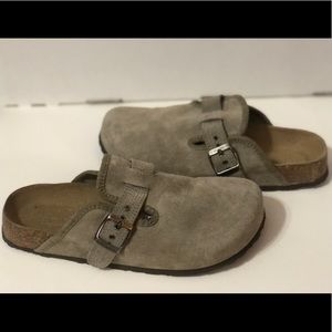 American Eagle slip on clog sandal